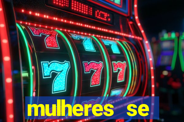 mulheres se exibindo ao vivo